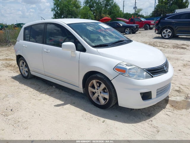 2012 Nissan VERSA 1.8 SL 照片 1