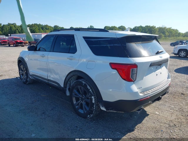 2023 FORD EXPLORER XLT 3