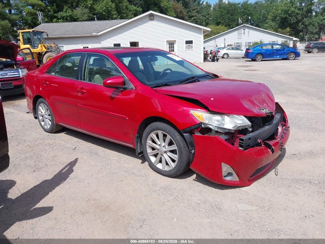2013 TOYOTA CAMRY XLE