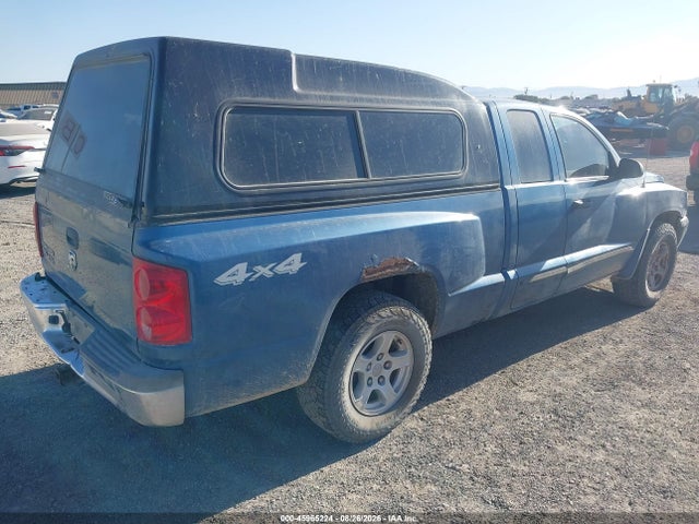 2005 Dodge DAKOTA SLT 照片 4