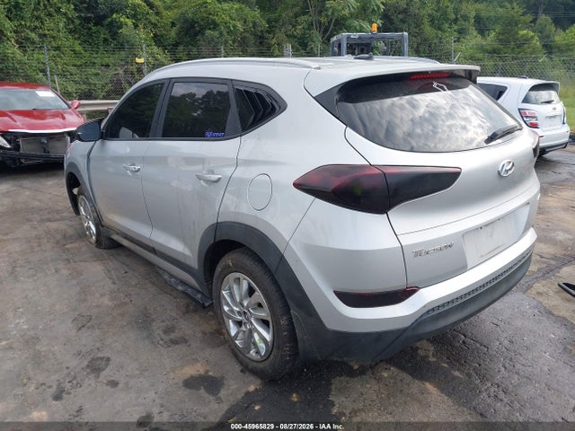 2017 HYUNDAI TUCSON SE 3
