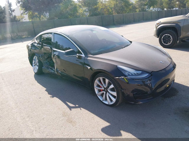 2018 TESLA MODEL 3 LONG RANGE/PERFORMANCE