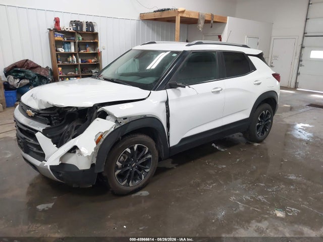 2021 CHEVROLET TRAILBLAZER AWD LT 2