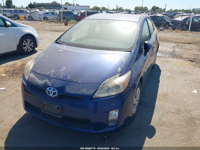 2011 Toyota PRIUS THREE photo 2