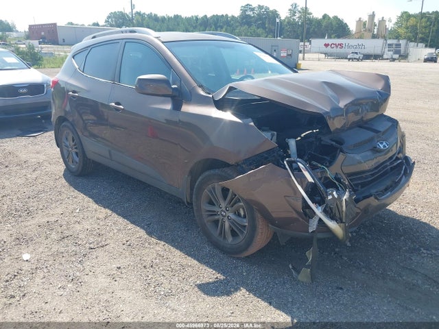 2015 HYUNDAI TUCSON SE