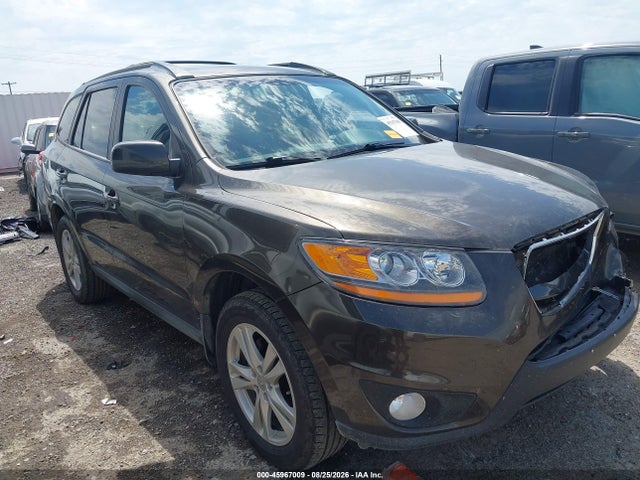 2011 HYUNDAI SANTA FE SE
