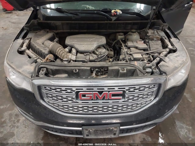 2018 GMC ACADIA DENALI 10