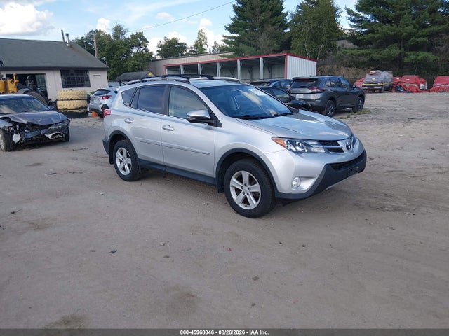 2014 TOYOTA RAV4 XLE