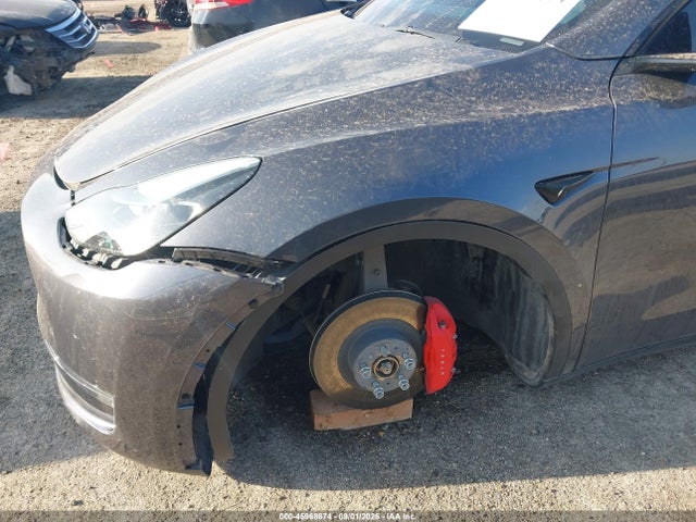 2023 TESLA MODEL Y PERFORMANCE DUAL MOTOR ALL-WHEEL DRIVE 6