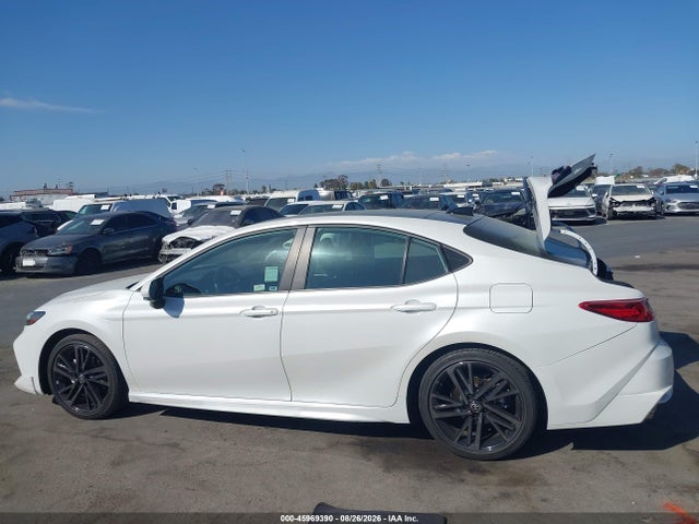 2025 TOYOTA CAMRY XSE 14
