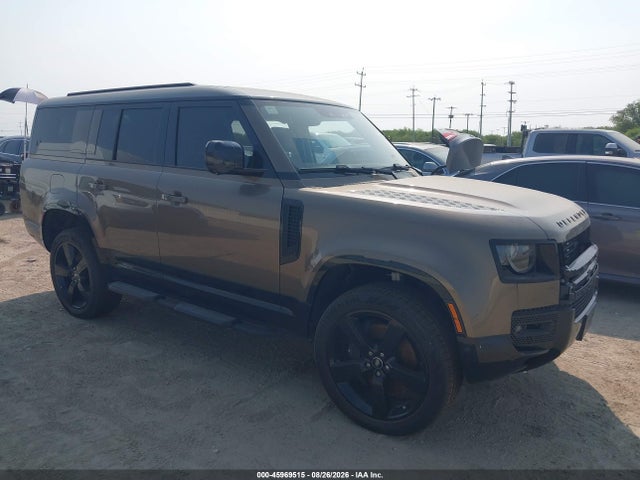 2025 Land Rover Defender 130 P400 X-Dynamic SE