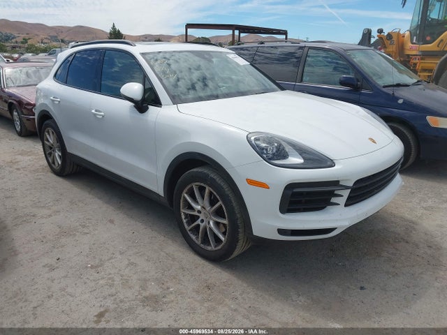 2020 PORSCHE CAYENNE 