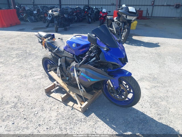 2024 YAMAHA YZF 