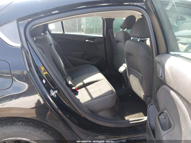 2018 CHEVROLET CRUZE LT AUTO 8