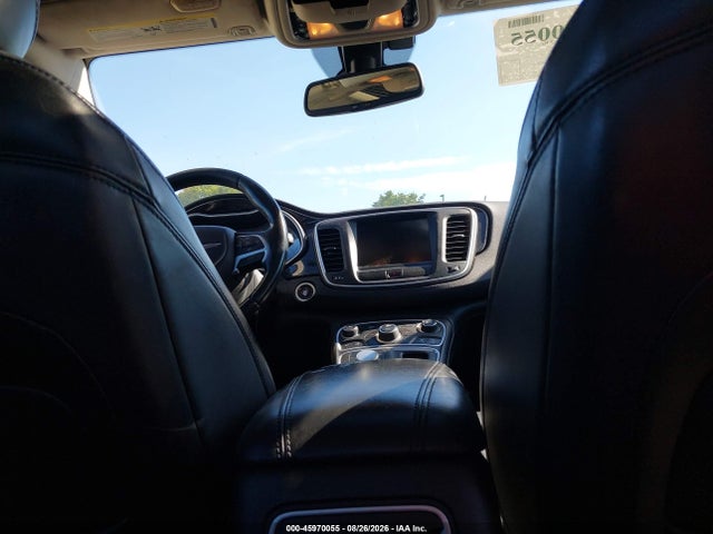 صورة 12 لـ 2015 Chrysler 200 C