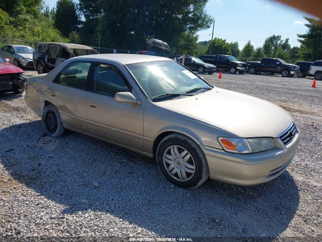 2000 TOYOTA CAMRY LE