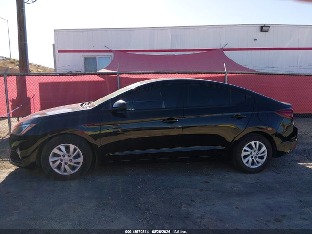 2020 HYUNDAI ELANTRA SE 17