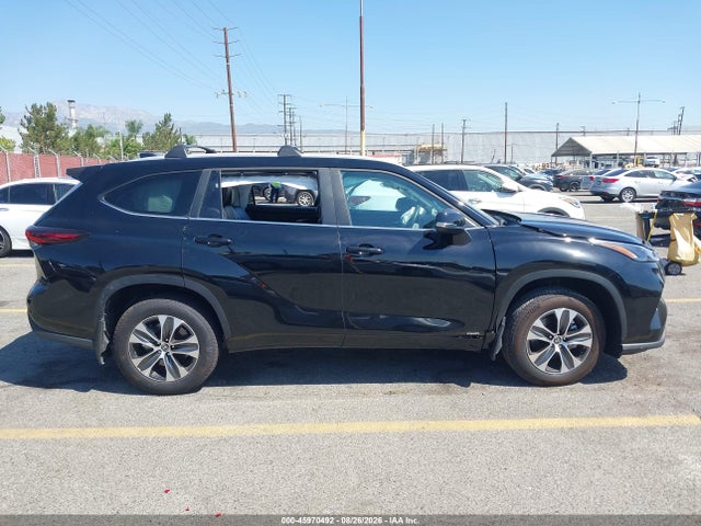 2026 TOYOTA HIGHLANDER HYBRID XLE 13
