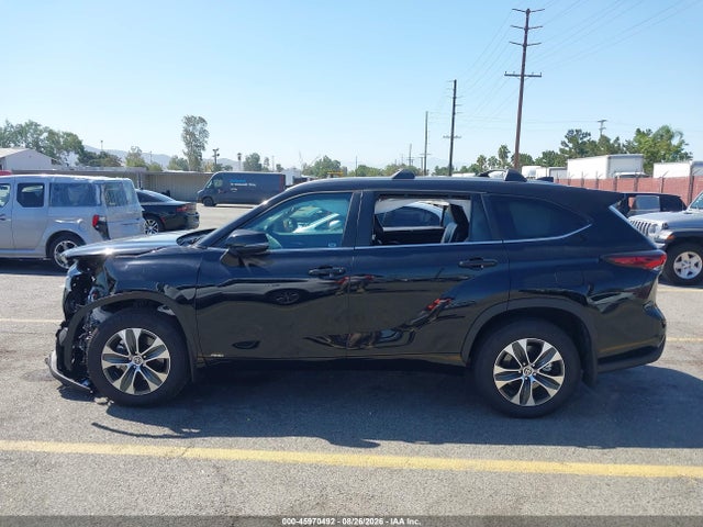 2026 TOYOTA HIGHLANDER HYBRID XLE 14
