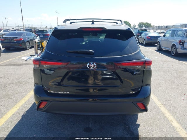 2026 TOYOTA HIGHLANDER HYBRID XLE 16