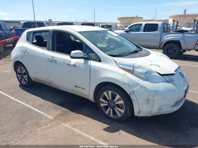 2017 NISSAN LEAF SV