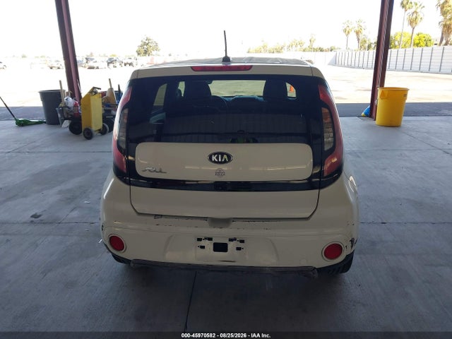 2018 KIA SOUL + 照片 16