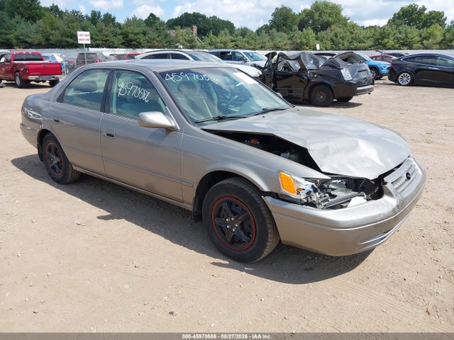 1998 TOYOTA CAMRY LE