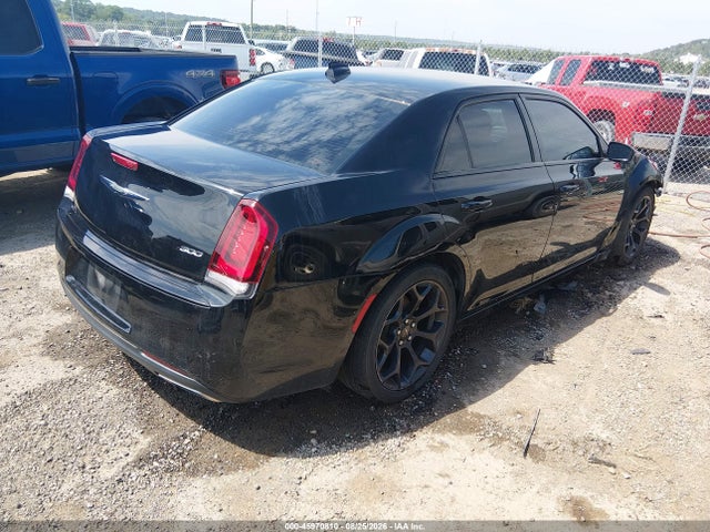 2019 CHRYSLER 300 TOURING 4