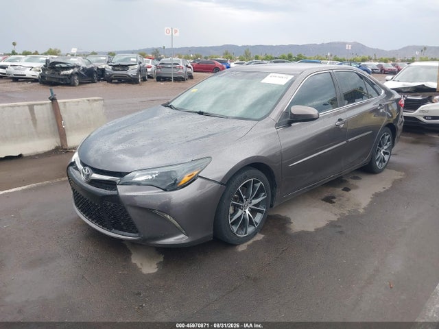 2015 Toyota CAMRY XSE — фото 2