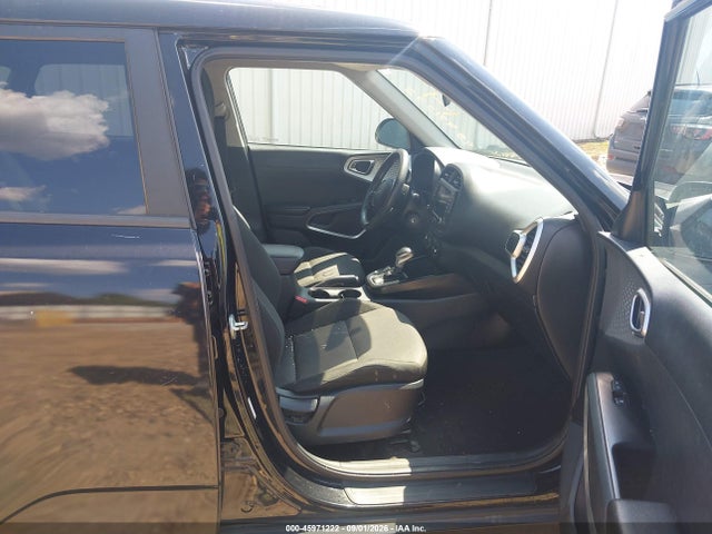 2022 KIA SOUL LX 5