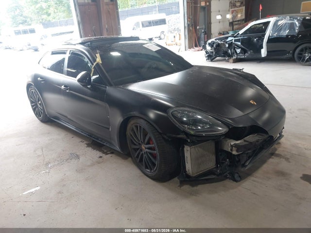 2020 Porsche Panamera Sport Turismo Gts