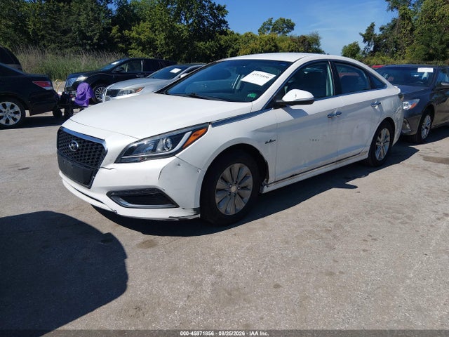 صورة 2 لـ 2016 Hyundai SONATA HYBRID SE