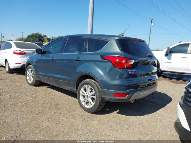 2019 FORD ESCAPE SE 3