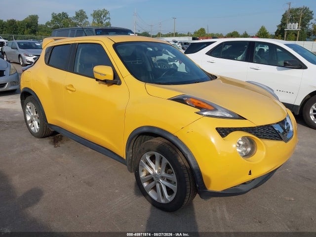 2015 NISSAN JUKE SV