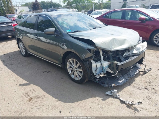 2012 TOYOTA CAMRY XLE