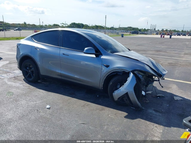 2026 TESLA MODEL Y 