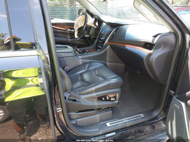 2017 CADILLAC ESCALADE ESV LUXURY 5