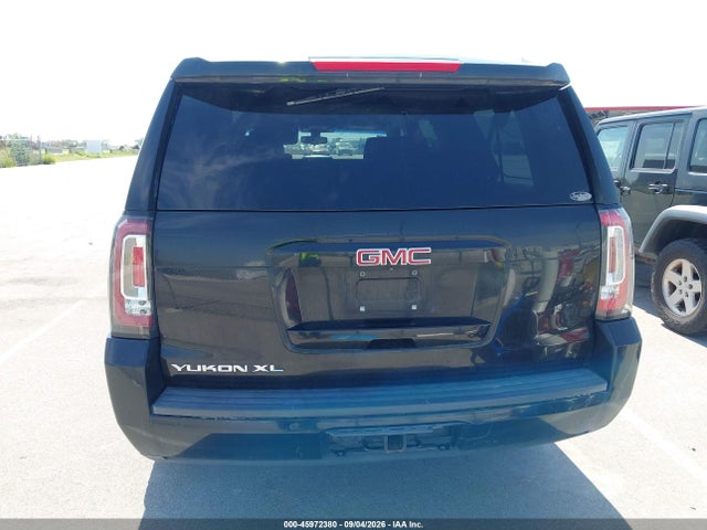 2017 GMC YUKON XL SLE 16