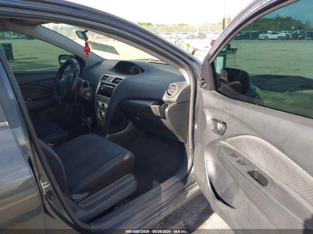 2007 Toyota YARIS 照片 5