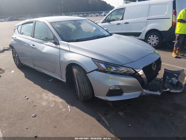 2022 NISSAN ALTIMA SV FWD