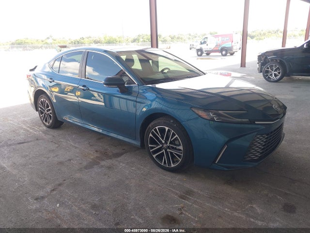 2025 TOYOTA CAMRY XLE