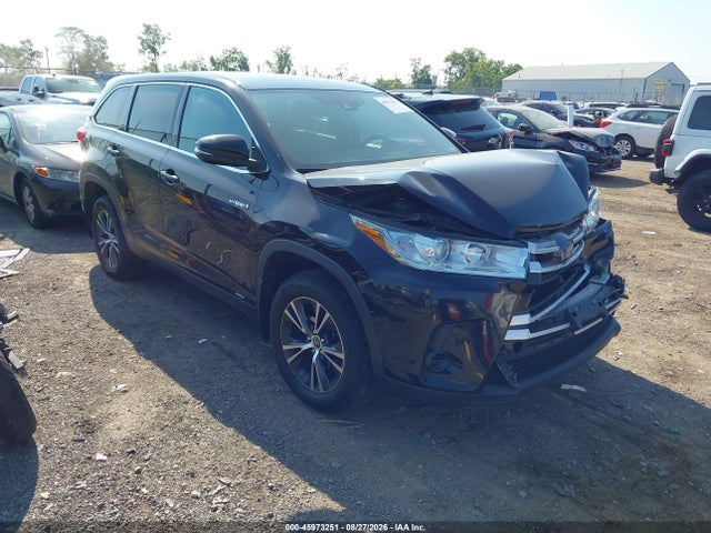 2019 TOYOTA HIGHLANDE LE