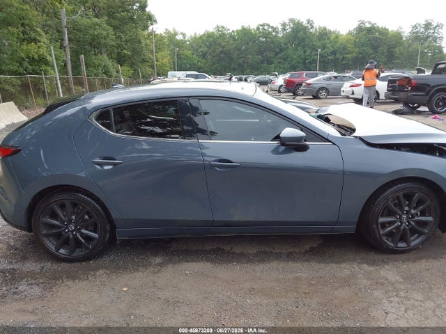 2021 MAZDA MAZDA3 PREMIUM 13
