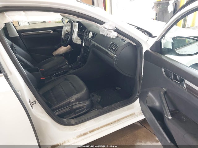 2017 VOLKSWAGEN PASSAT 1.8T SE 5