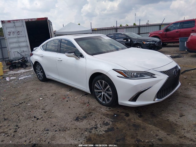 2021 Lexus ES 300H