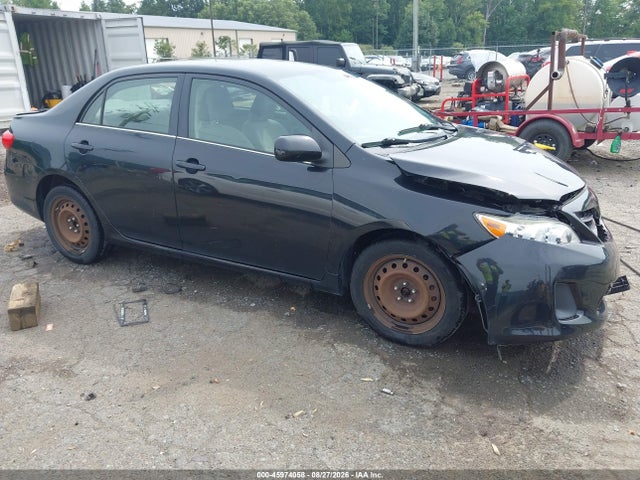2013 TOYOTA COROLLA LE