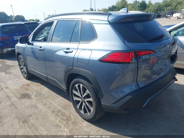 2023 TOYOTA COROLLA CROSS XLE 3