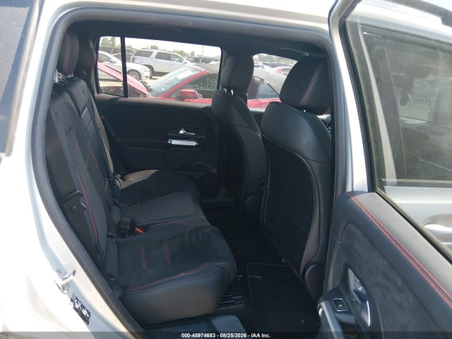 2023 MERCEDES-BENZ GLB 250 4MATIC 8