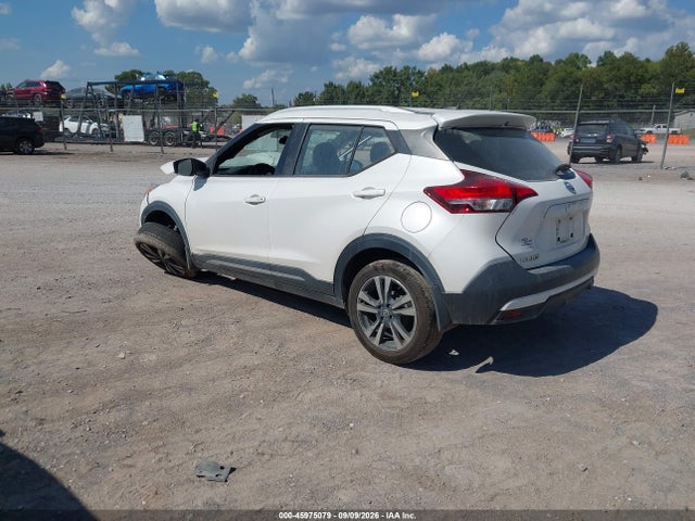 2018 NISSAN KICKS SR 3