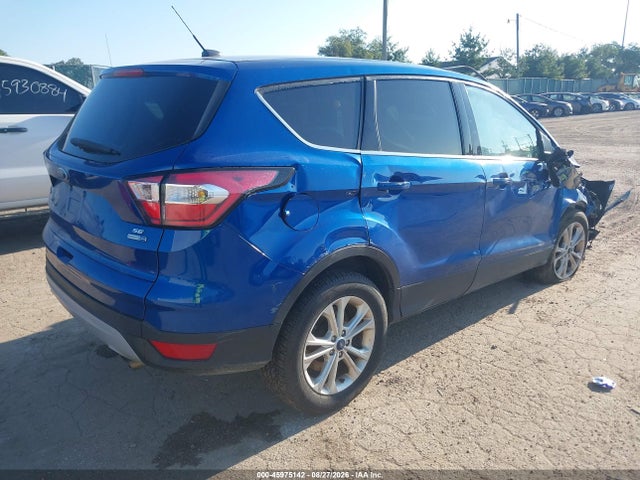 2017 FORD ESCAPE SE 4